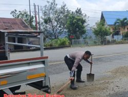 Respon Cepat, Satlantas Polres Parimo Tangani Tumpahan Solar di Jalur Kebun Kopi